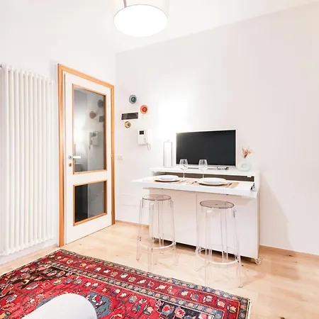 Cozy Flat At Colonne Di San Lorenzo By Easylife * Milano
